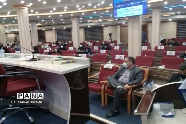 نشست خبری مدیرکل آموزش و پرورش استان قم