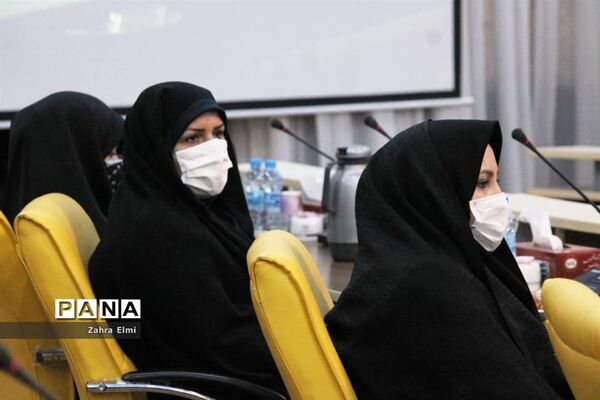 آیین تجلیل از عوامل تولید و پخش برنامه محتوای پیش دبستانی ومعاونان منتخب آذربایجان شرقی