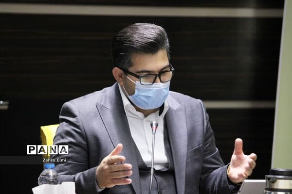 آیین تجلیل از عوامل تولید و پخش برنامه محتوای پیش دبستانی ومعاونان منتخب آذربایجان شرقی