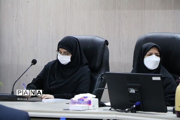 نشست صمیمی معاون وزیر آموزش و پرورش با مدیران مدارس آذربایجان غربی در شبکه شاد