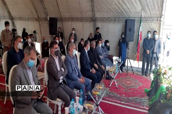 آیین افتتاح متمرکز مجتمع های آموزشی قلم و رازی در البرز