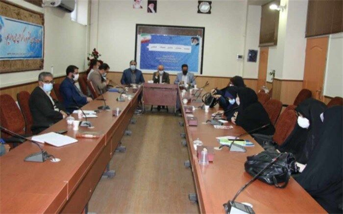 تکیه بر تجربیات مدیران بازنشسته شاه‌کلید موفقیت در مدیریت مدارس هیأت‌ امنایی است
