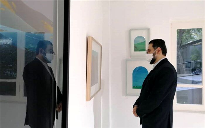 بازدید معاون هنری وزارت ارشاد از 2 نمایشگاه نقاشی