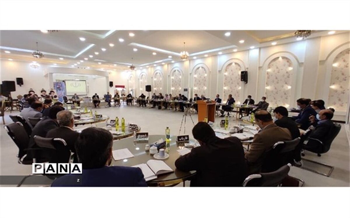 گردهمایی روسای ادارات آموزش و پرورش شهرستان‌های استان کرمان با محوریت بازگشایی مدارس