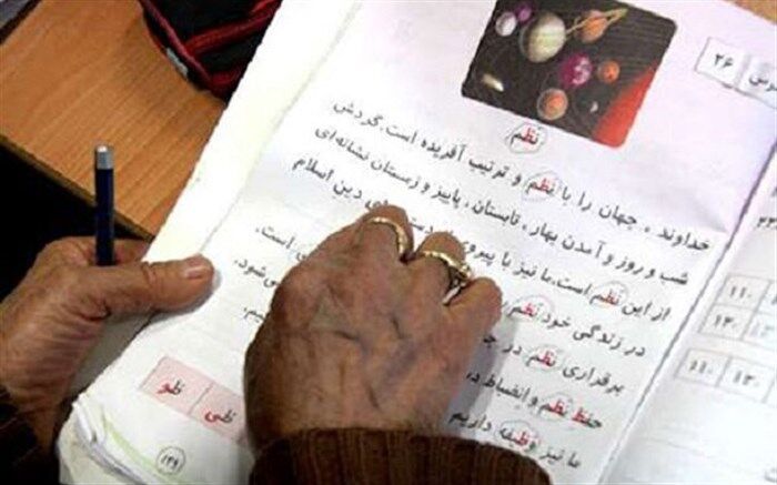 میزان باسوادی در استان گیلان از میانگین کشوری بالاتر است