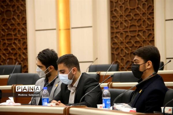برگزاری مراسم معارفه دبیران مناطق کشور در اولین نشست هیئت رئیسه کنگره ملی بسیج دانش آموزی
