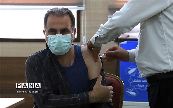 نظر سنجی از مراجعان به مراکز واکسیناسیون با پیامک