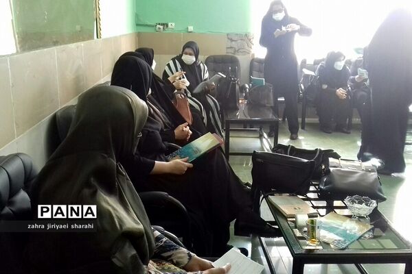 اهداء تقدیرنامه‌های سی و نهمین جشنواره فرهنگی و هنری فردا در ناحیه یک ری