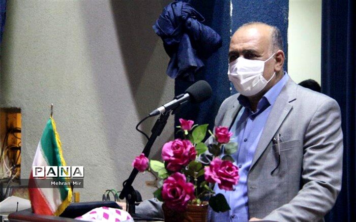 آموزش و پرورش عهده‌دار تربیت و بالندگی انسان‌های مستعد