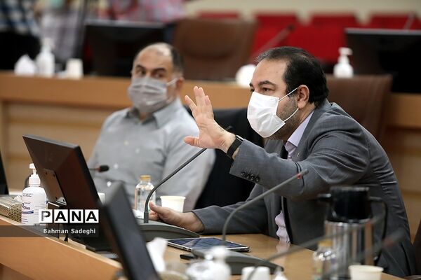 جلسه قرارگاه عملیاتی ستاد مبارزه با کرونا