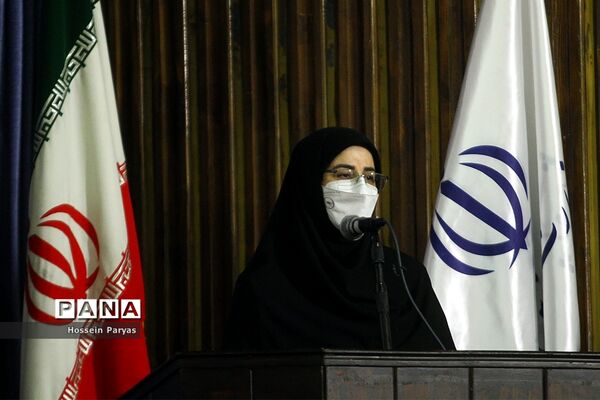آیین تجلیل از معلمان و عوامل مدرسه تلویزیونی ایران
