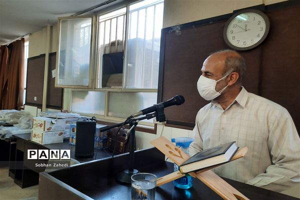 تقدیر از دانش‌آموزان مدرسه شهید بهشتی رودهن