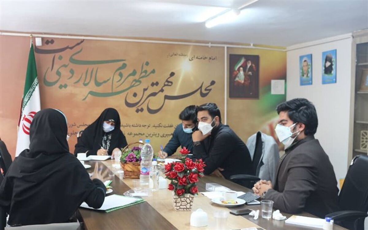 نشست نمایندگان مجلس دانش‌آموزی استان قزوین با نماینده مردم قزوین در مجلس شورای اسلامی