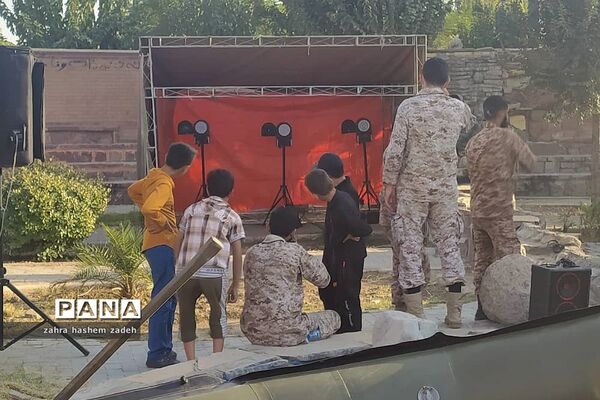 نمایشگاه هشت سال جنگ دفاع مقدس در فرهنگسرای ولا شهرری