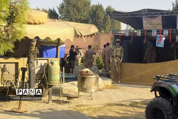 نمایشگاه هشت سال جنگ دفاع مقدس در فرهنگسرای ولا شهرری