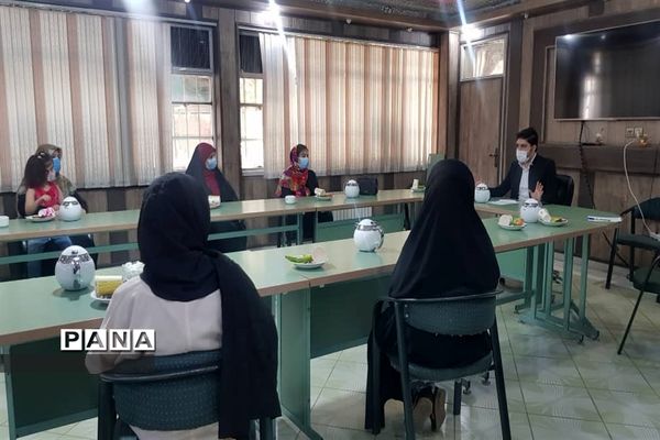 برگزاری کارگروه انجمن عکاسی، در کانون فرهنگی تربیتی امید منطقه ۱۴