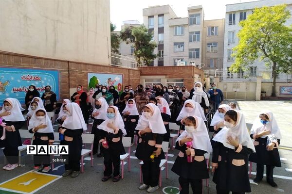 جشن شکوفه‌ها جشن مهربانی در منطقه هفت