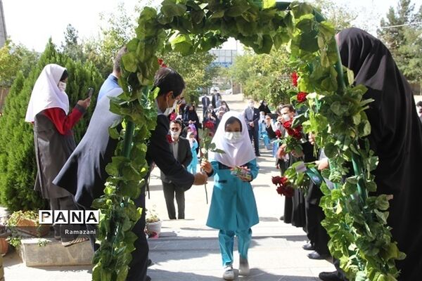 آیین نواختن زنگ شکوفه‌ها در خراسان شمالی