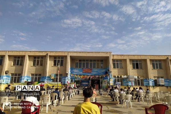 نواخته شدن زنگ ایثار و مقاومت در شاهین شهر