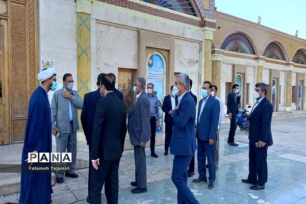 تجدید میثاق و عطر افشانی قبور مطهر شهدا در بوشهر