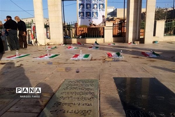 آیین مهمانی لاله ها در قم