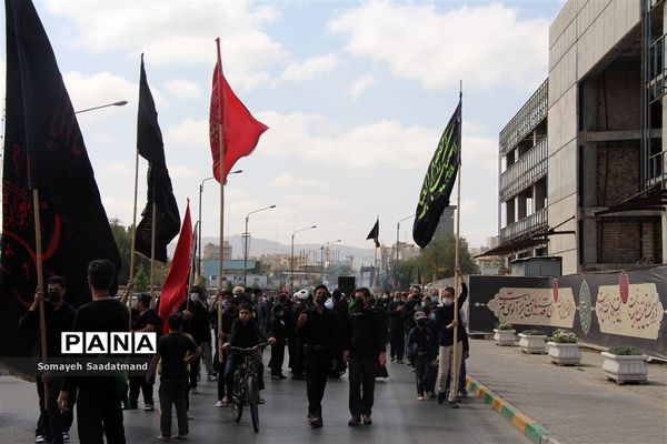 راهپیمایی عظیم جاماندگان اربعین حسینی(ع)