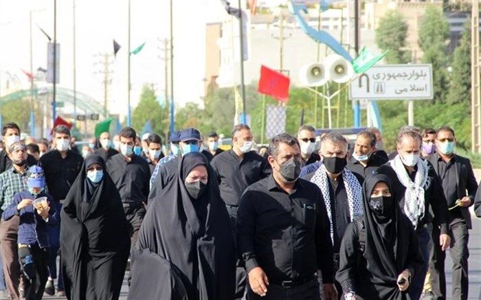 جاماندگان در مسیرهای ارادت، با زائران کربلا همراه شدند