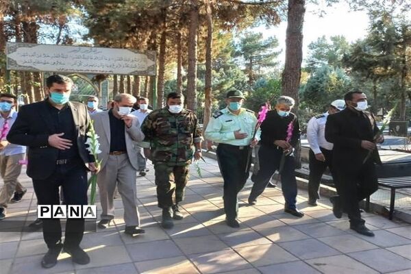 برگزاری مراسم غبار روبی و عطرافشانی گلزار شهدای شهر مشکین دشت کرج