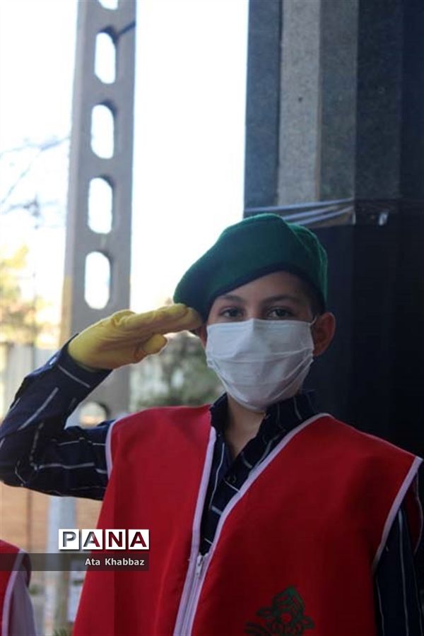 آیین استقبال پیشتازان از فرهنگیان اداره‌کل آموزش و پرورش آذربایجان شرقی