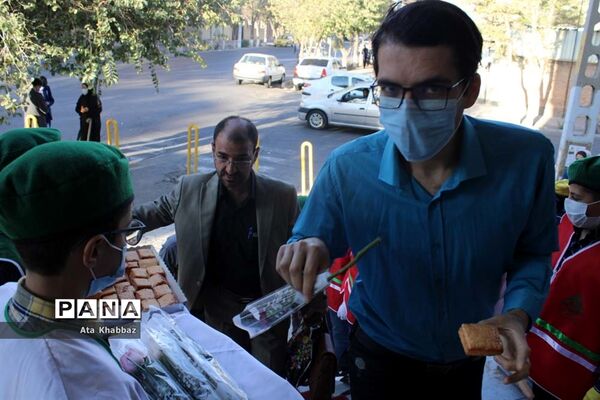آیین استقبال پیشتازان از فرهنگیان اداره‌کل آموزش و پرورش آذربایجان شرقی