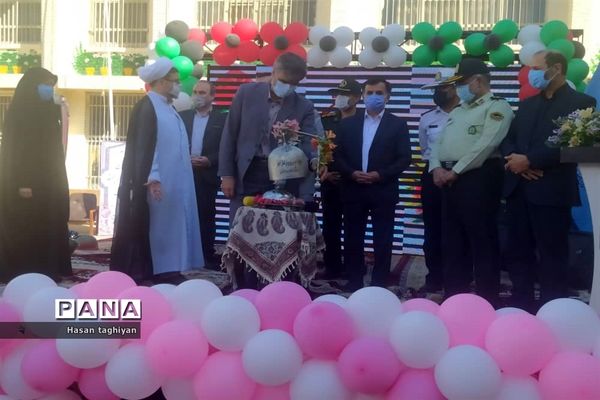 نواخته شدن زنگ بازگشایی مدارس استان اصفهان