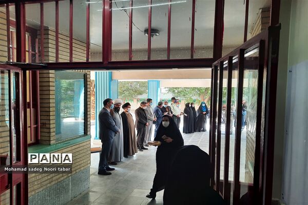 نواختن زنگ مهر و نواختن زنگ ایثار و فداکاری در منطقه ۱۵