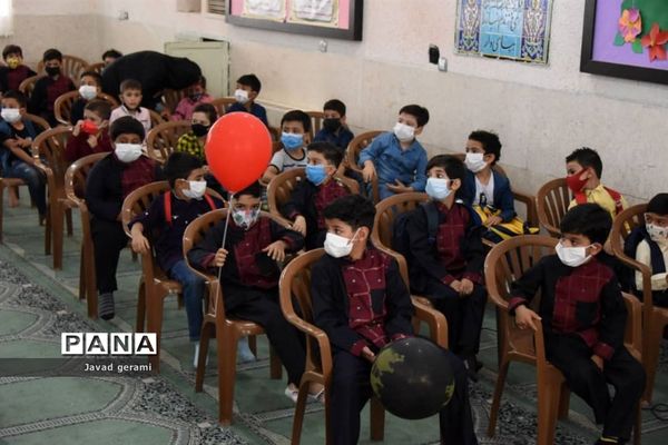 برگزاری جشن شکوفه ها در کاشان