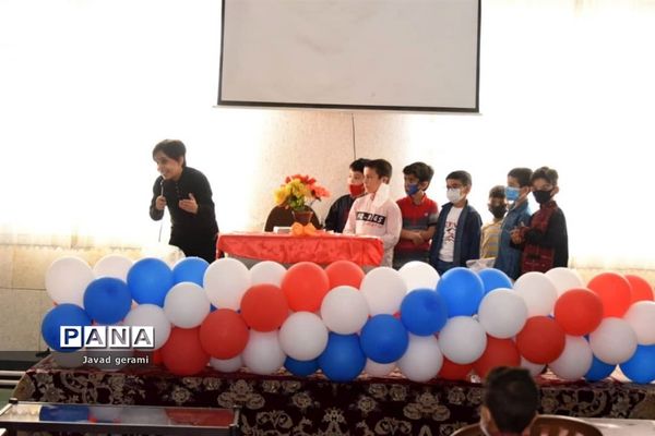 برگزاری جشن شکوفه ها در کاشان