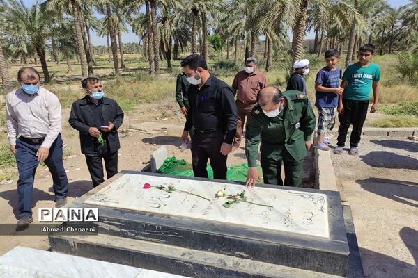 برگزاری مراسم غبار روبی و عطر افشانی مزار شهدای کوت سیدصالح