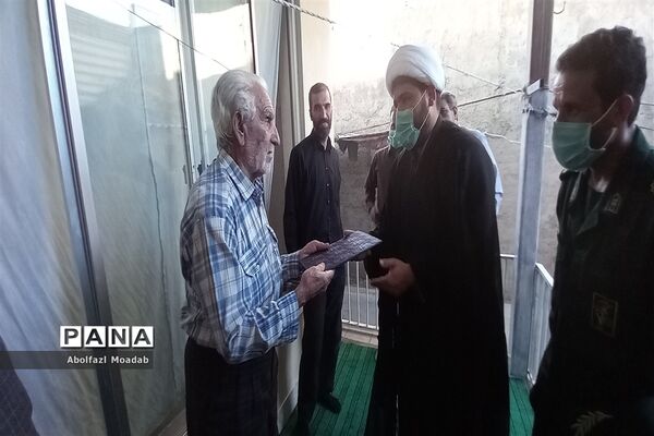 آیین تجلیل از خانواده شهدای کاشمری