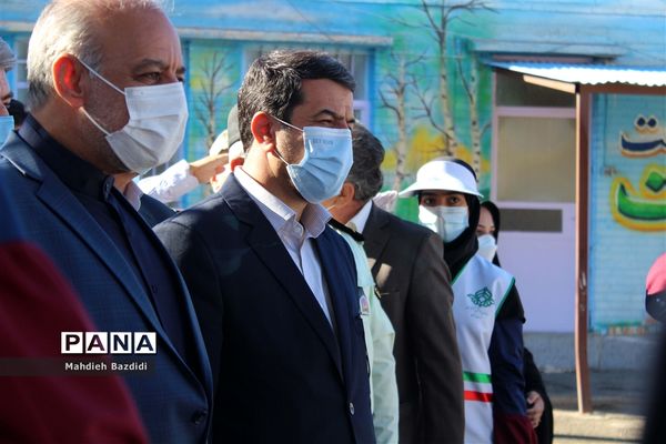 زنگ نمادین آغاز سال تحصیلی جدید در بیرجند