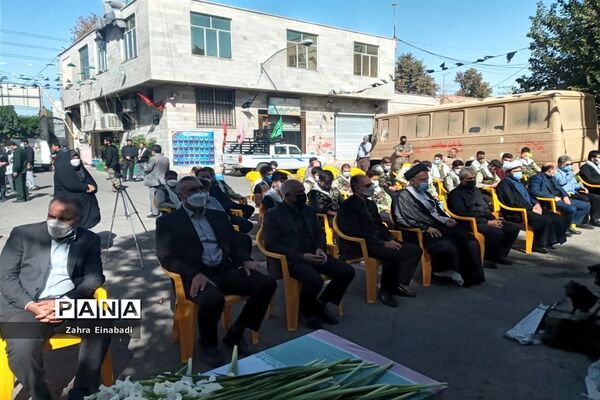 برگزاری مراسم گرامیداشت شهدا در اداره آموزش و پرورش ملارد