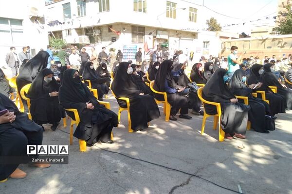 برگزاری مراسم گرامیداشت شهدا در اداره آموزش و پرورش ملارد