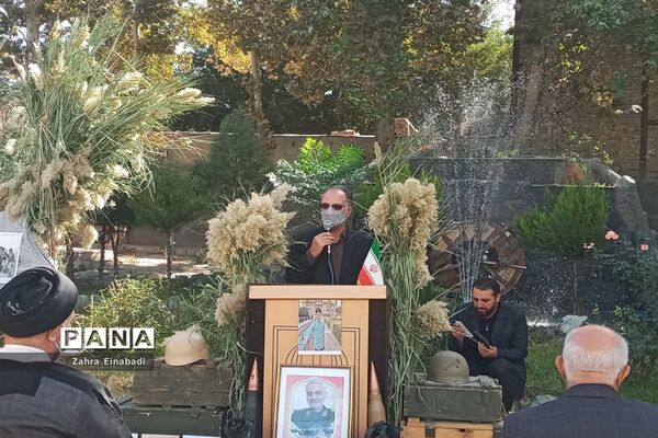 برگزاری مراسم گرامیداشت شهدا در اداره آموزش و پرورش ملارد