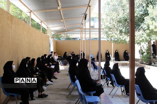 مراسم یادبود دانش آموز شهید علی لندی در شهرکرد