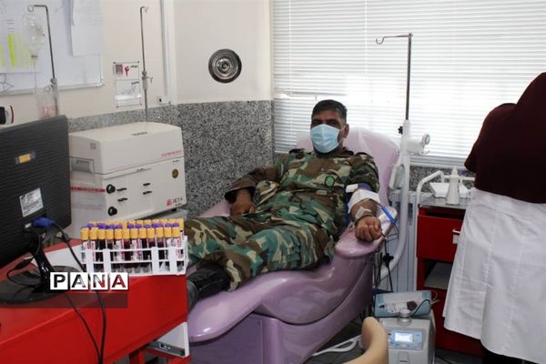 اهدا خون کارکنان مرکز آموزش ۰۴ امام رضا(ع) نزاجا