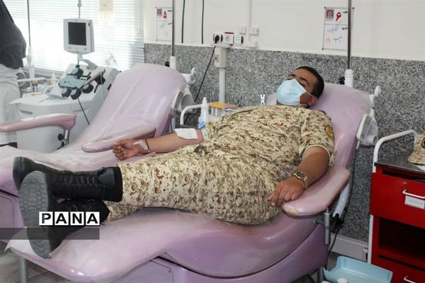 اهدا خون کارکنان مرکز آموزش ۰۴ امام رضا(ع) نزاجا