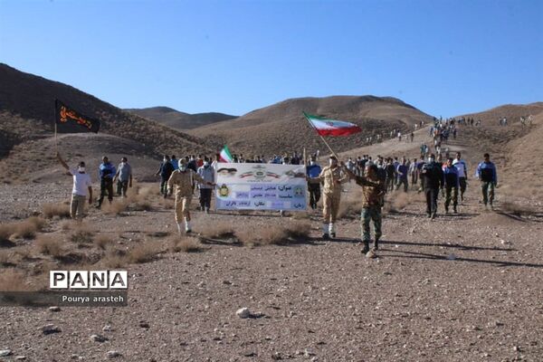 برگزاری همایش کوه‌پیمایی در مرکزآموزش ۰۴ امام رضا(ع) نزاجا به مناسبت هفته دفاع مقدس