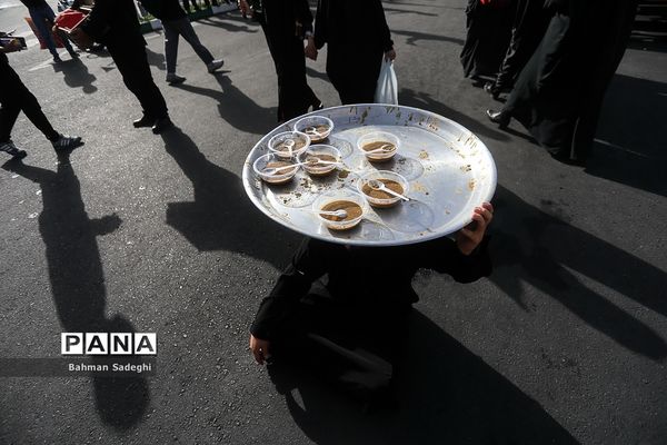 مراسم پیاده روی جاماندگان اربعین حسینی