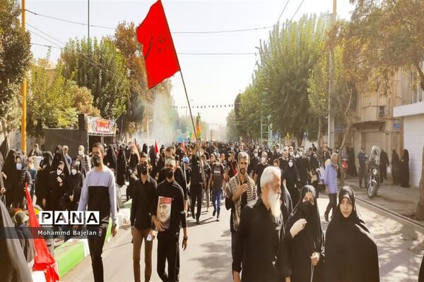 برگزاری مراسم راهپیمایی اربعین حسینی در تهران با حضور فرمانده کل سپاه  پاسداران انقلاب اسلامی