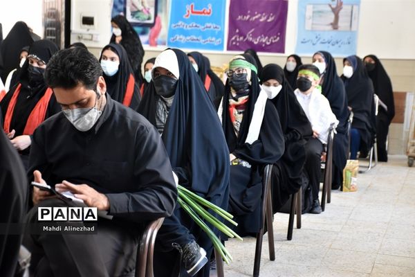 آیین نمادین زنگ استانی ایثار و مقاومت _دبیرستان شاهد خاندان قفلی ناحیه ۷ مشهد مقدس