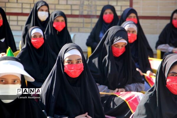 آیین استانی نواختن زنگ ایثار و مقاومت در مدرسه شاهد دالکی ناحیه 1 شیراز
