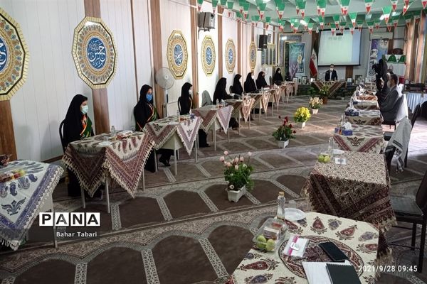 نواختن زنگ ایثار و مقاومت در منطقه ۵ تهران