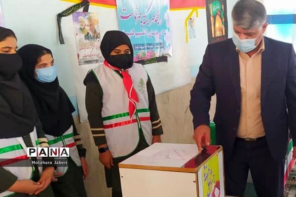 شور عاطفه‌ها در مدارس دلوار